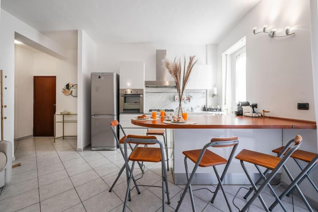 Nuovissima Dimora Con Terrazzino Milão