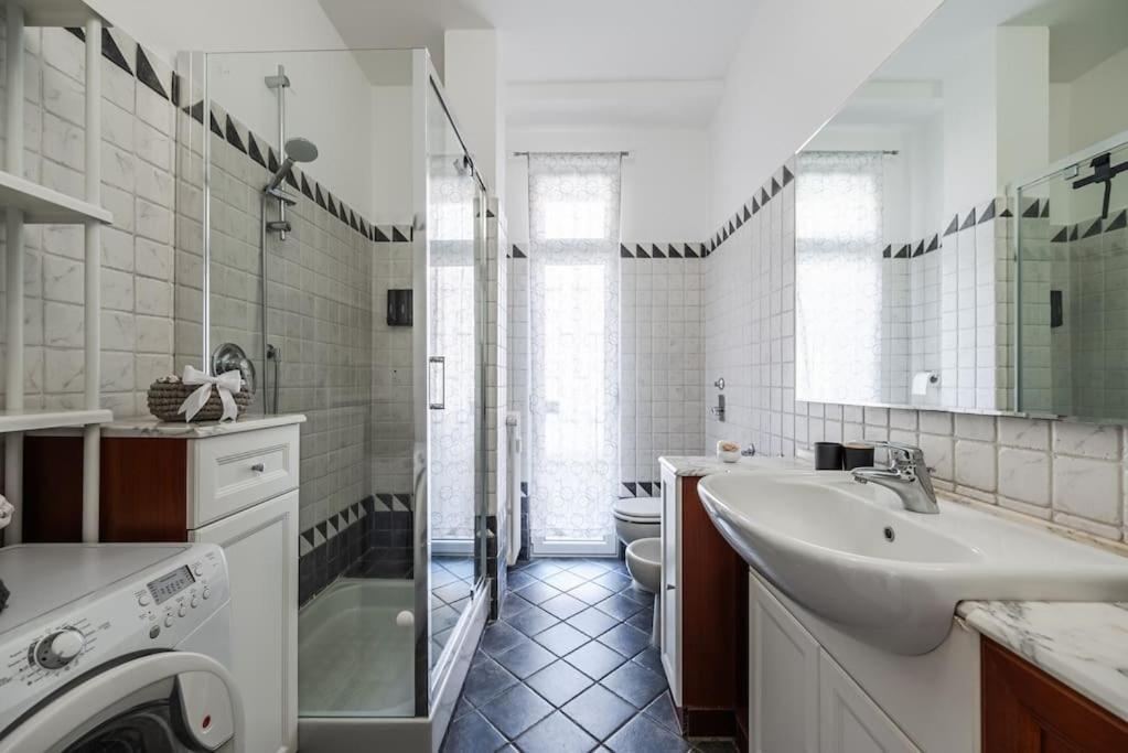 Nuovissima Dimora Con Terrazzino Milão